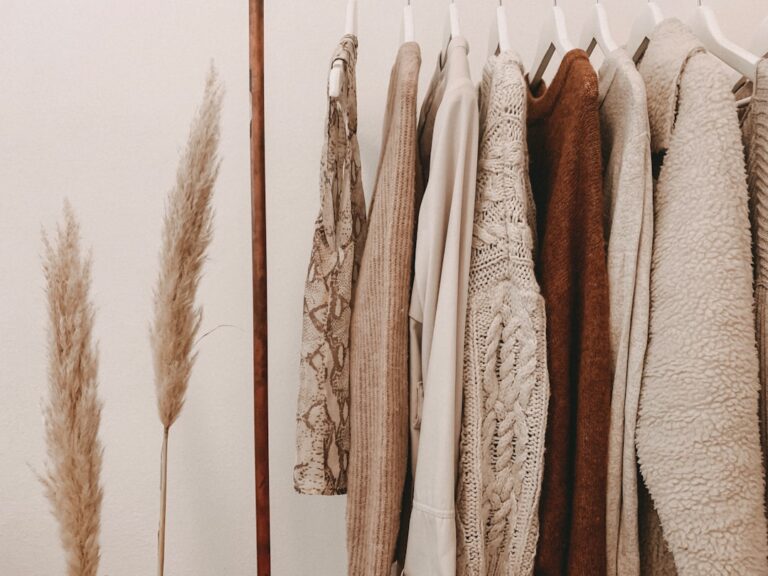 Vibrant Thread: Your Go-To Destination for Chic Fashion Finds